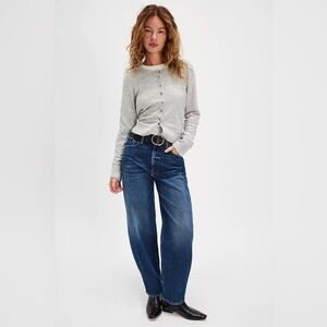 MOTHER The Fangirl Flood Barrel Jeans